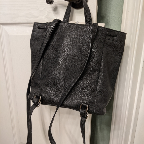 Kenneth Cole Reaction Backpack - Picture 2 of 4
